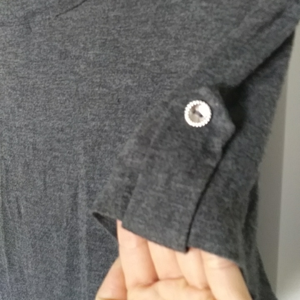 Skull Tee - Picture 5 of 6